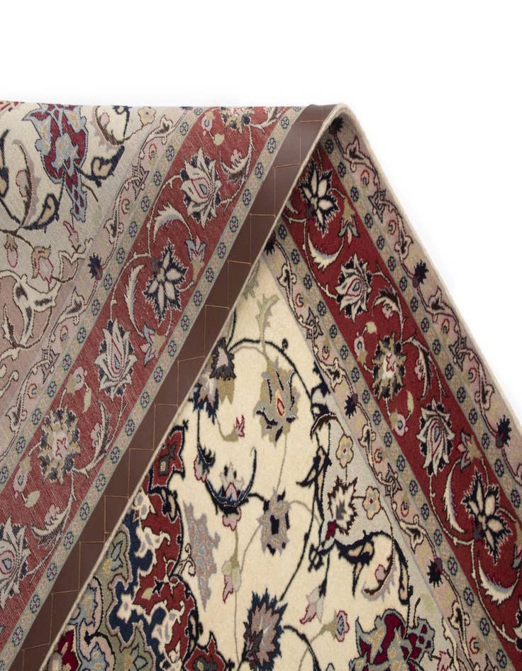 Detail image of  5' 1 x 6' 10 Tabriz Rug