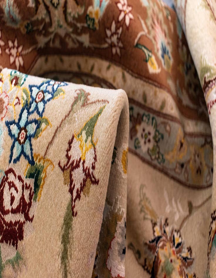 Detail image of  6' 7 x 10'  Hand Knotted Tabriz Persian Rug