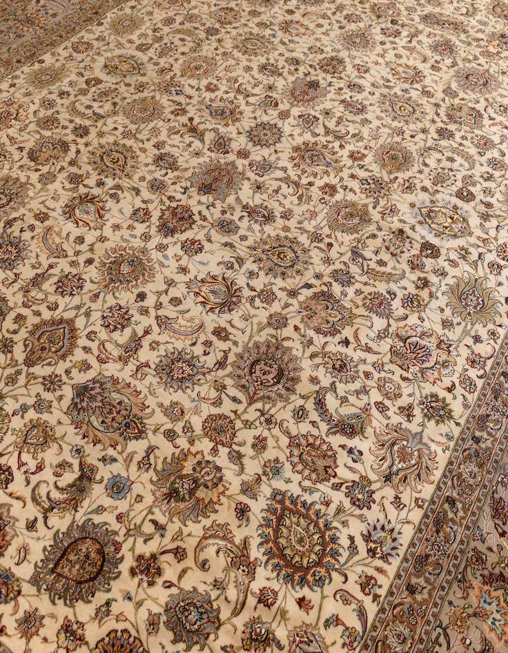 Detail image of  11' 6 x 16' 6 Tabriz Rug