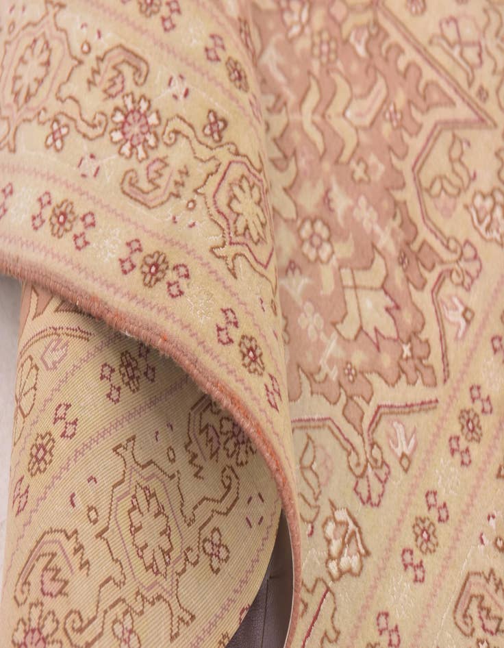 Detail image of  3' 4 x 5' 1  Hand Knotted Tabriz Persian Rug