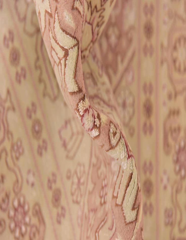 Detail image of  3' 4 x 5' 1  Hand Knotted Tabriz Persian Rug