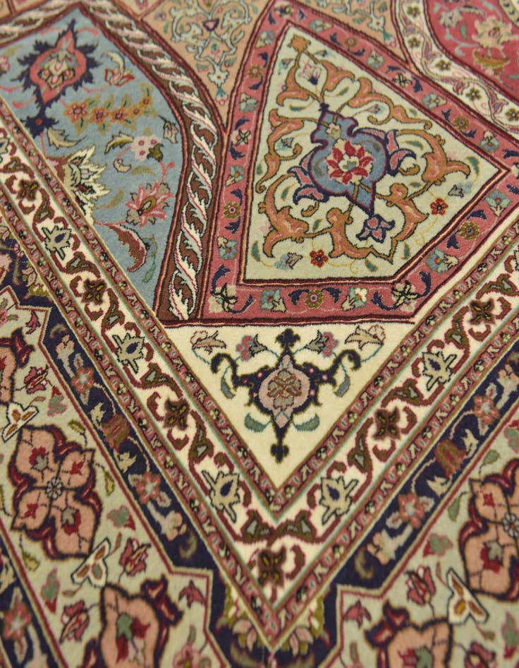 Detail image of  6' 8 x 10' 1  Hand Knotted Tabriz Persian Rug
