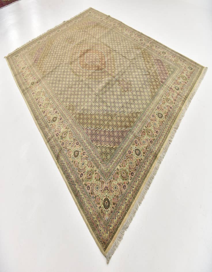 Detail image of  9' 10 x 12' 10  Hand Knotted Tabriz Persian Rug