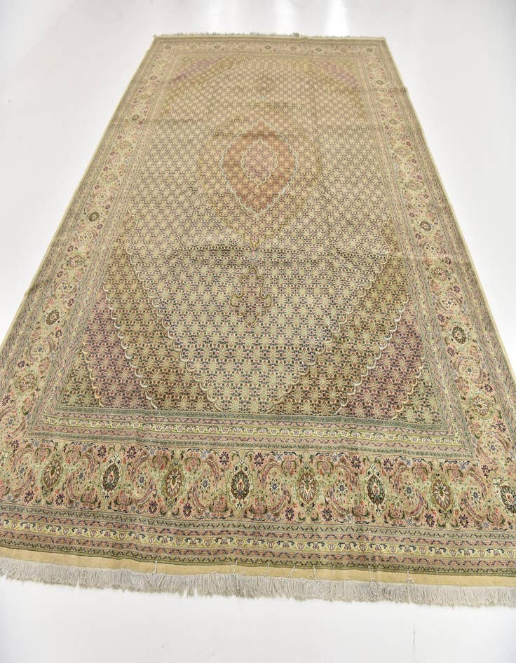 Detail image of  9' 10 x 12' 10  Hand Knotted Tabriz Persian Rug