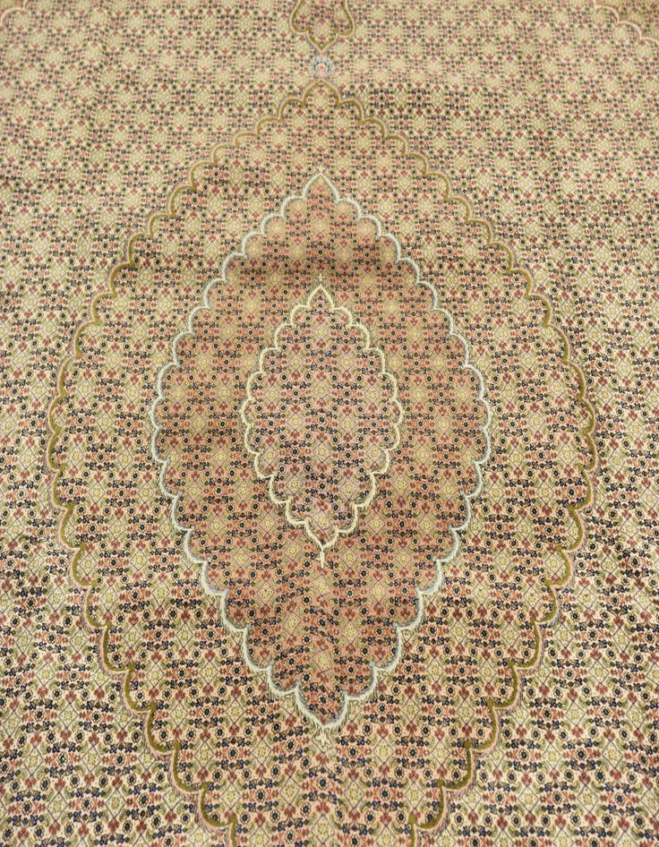 Detail image of  9' 10 x 12' 10  Hand Knotted Tabriz Persian Rug