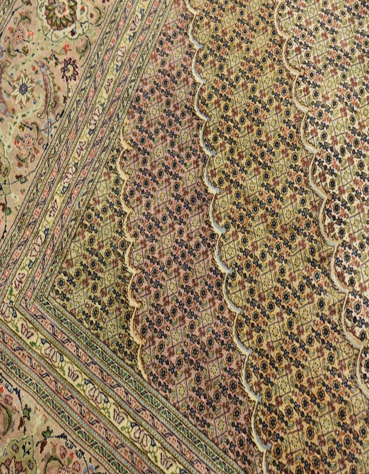 Detail image of  9' 10 x 12' 10  Hand Knotted Tabriz Persian Rug