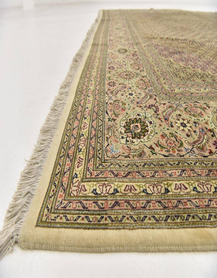 Detail image of  9' 10 x 12' 10  Hand Knotted Tabriz Persian Rug