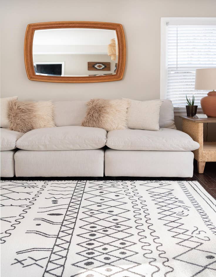 Detail image of  5' x 8' Titania Rug