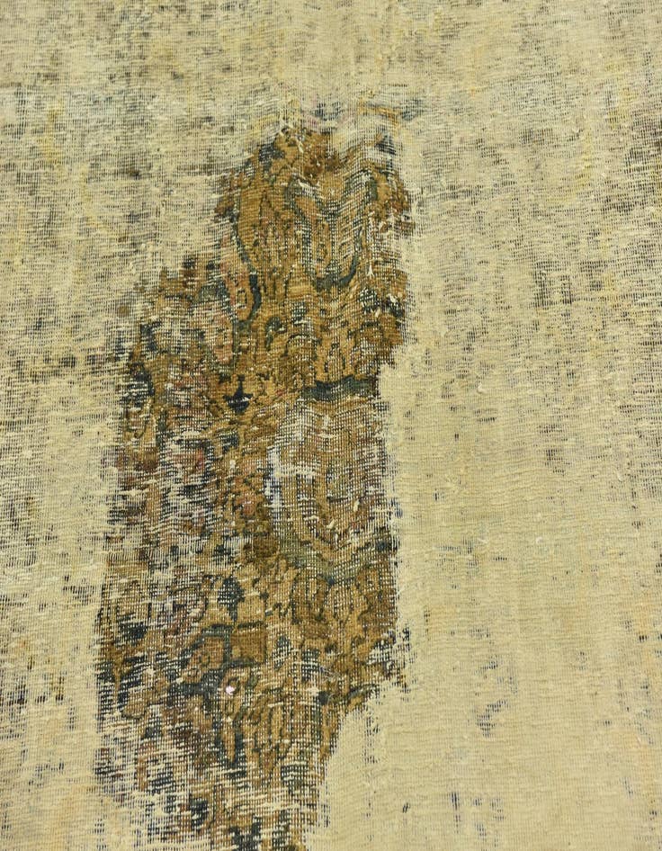 Detail image of  6' 9 x 9'  Hand Knotted Ultra Vintage Persian Wool Rug