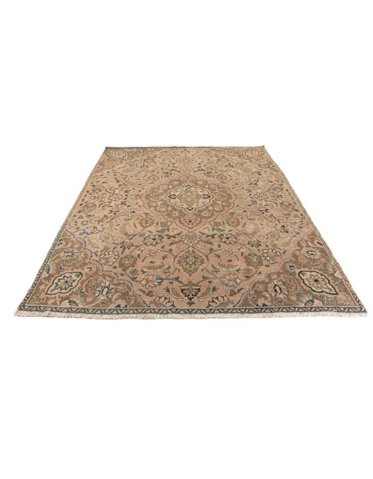 Detail image of  7' 1 x 9' 9  Hand Knotted Ultra Vintage Persian Wool Rug