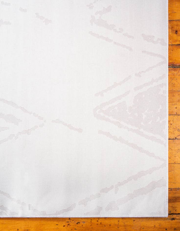 Detail image of Jill Zarin 8' x 10' Uptown Rug