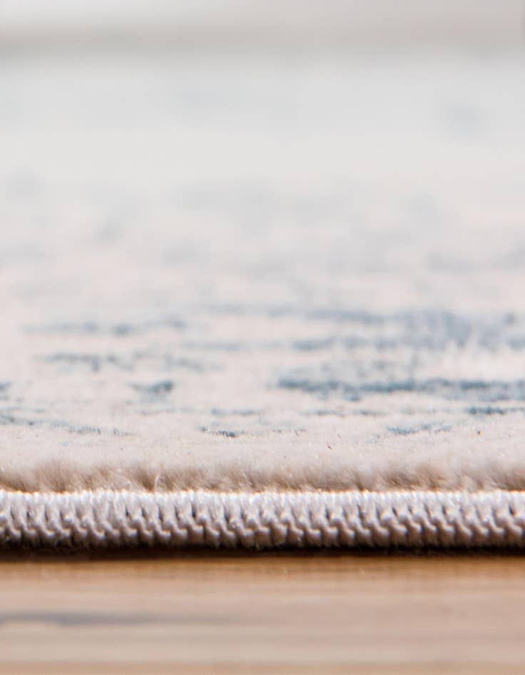 Detail image of  2' 2 x 3' Victoria Rug