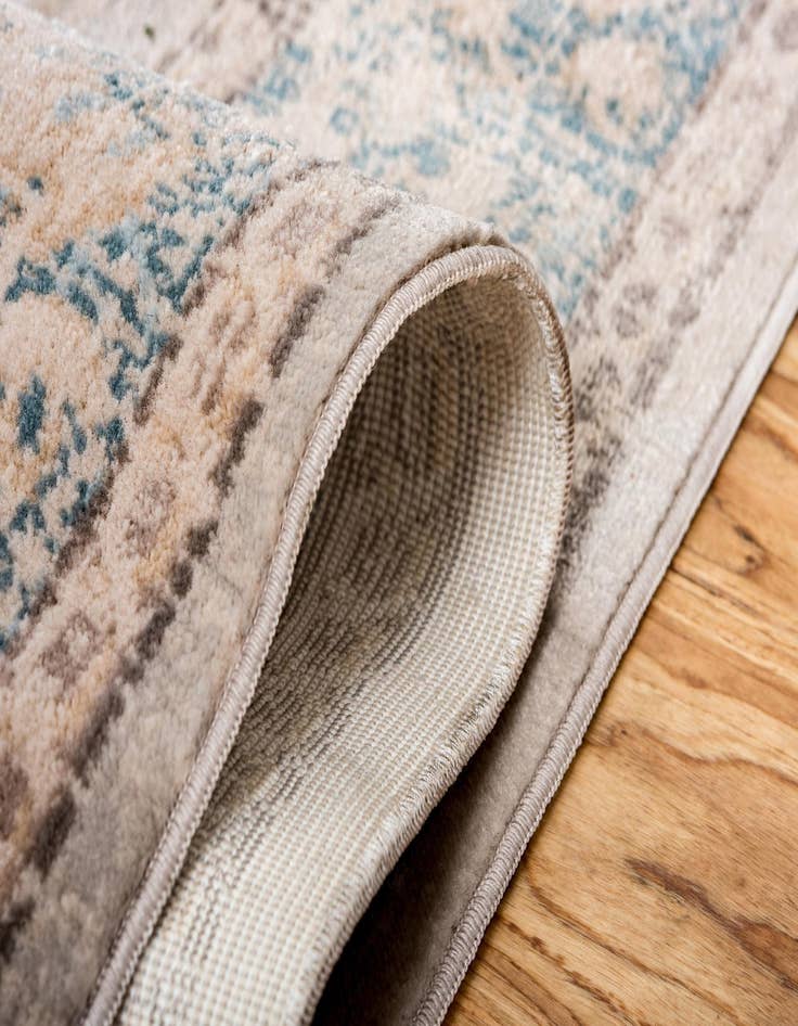 Detail image of  3' 3 x 5' 3 Victoria Rug