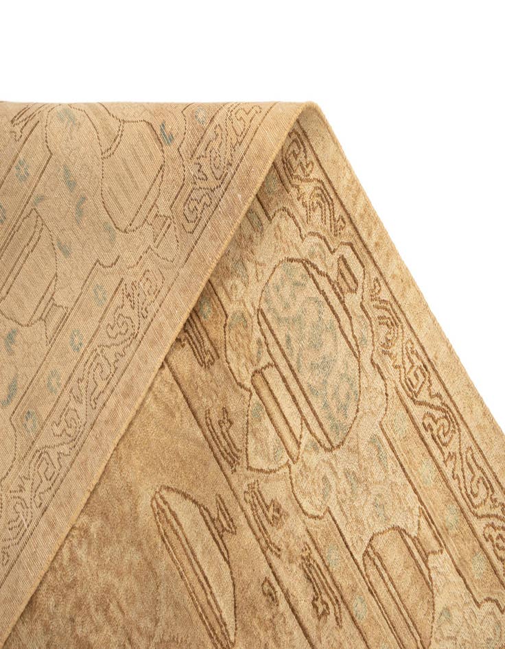 Detail image of  9' 4 x 12' 6 Vintage Royal Rug