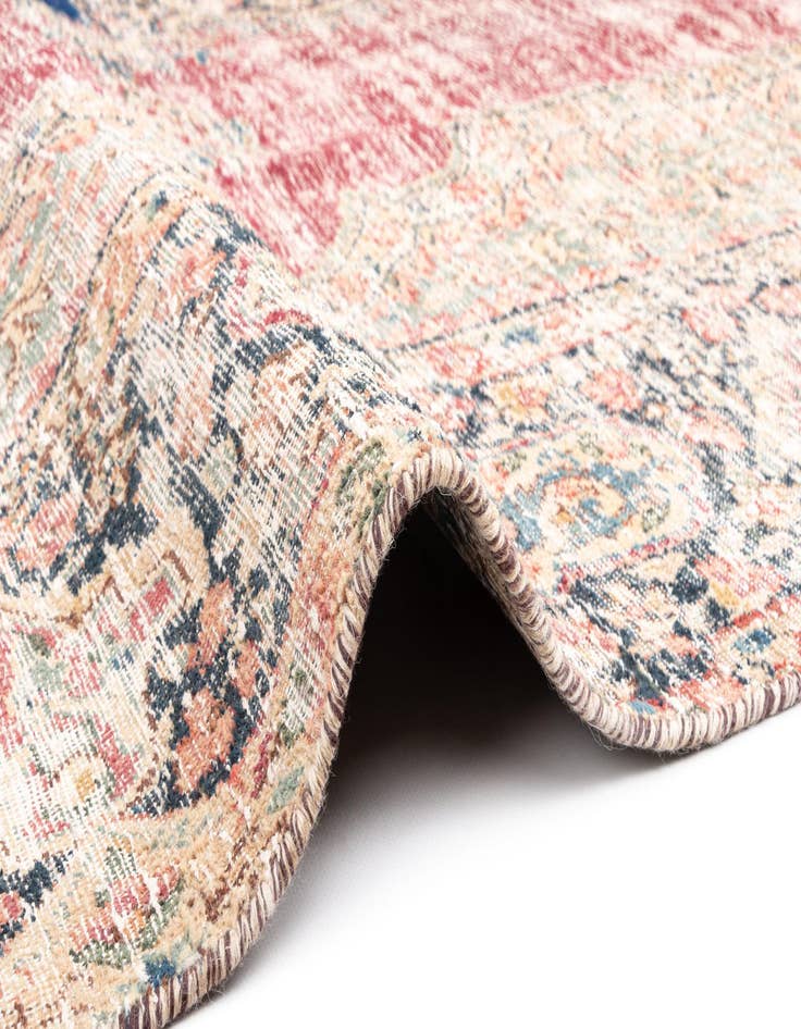 Detail image of  8' x 10' 10 Vintage Royal Wool Rug