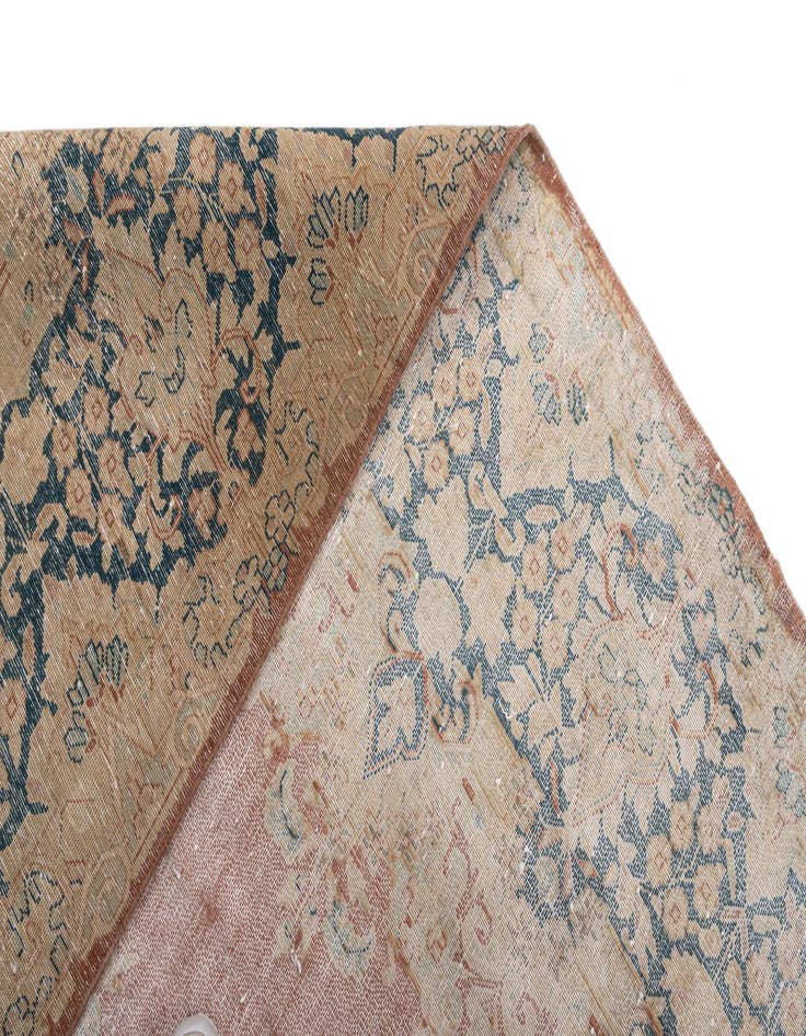 Detail image of  9' 9 x 12' 10 Vintage Royal Wool Rug