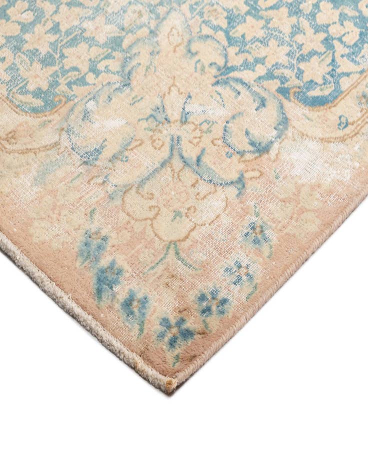 Detail image of  9' 9 x 12' 10 Vintage Royal Wool Rug