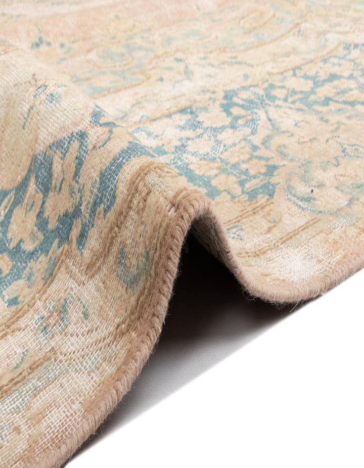 Detail image of  9' 9 x 12' 10 Vintage Royal Wool Rug