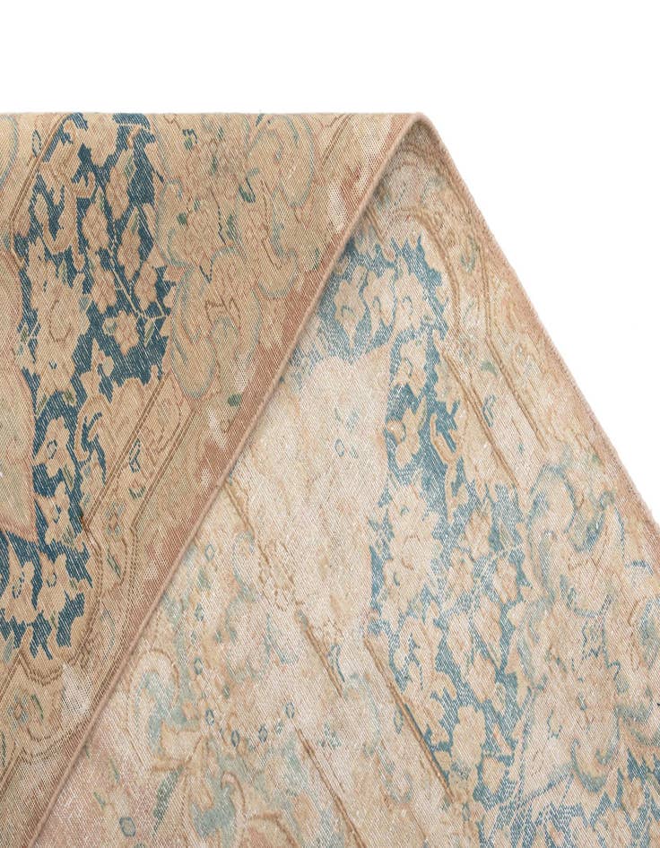 Detail image of  9' 9 x 12' 10 Vintage Royal Wool Rug