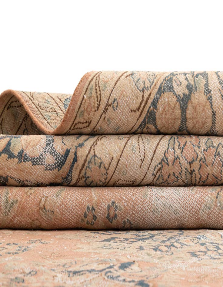 Detail image of  9' 5 x 12' 8 Vintage Royal Wool Rug