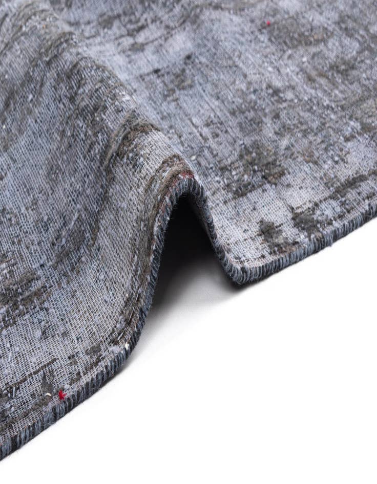 Detail image of  9' 9 x 13' 3 Vintage Royal Wool Rug