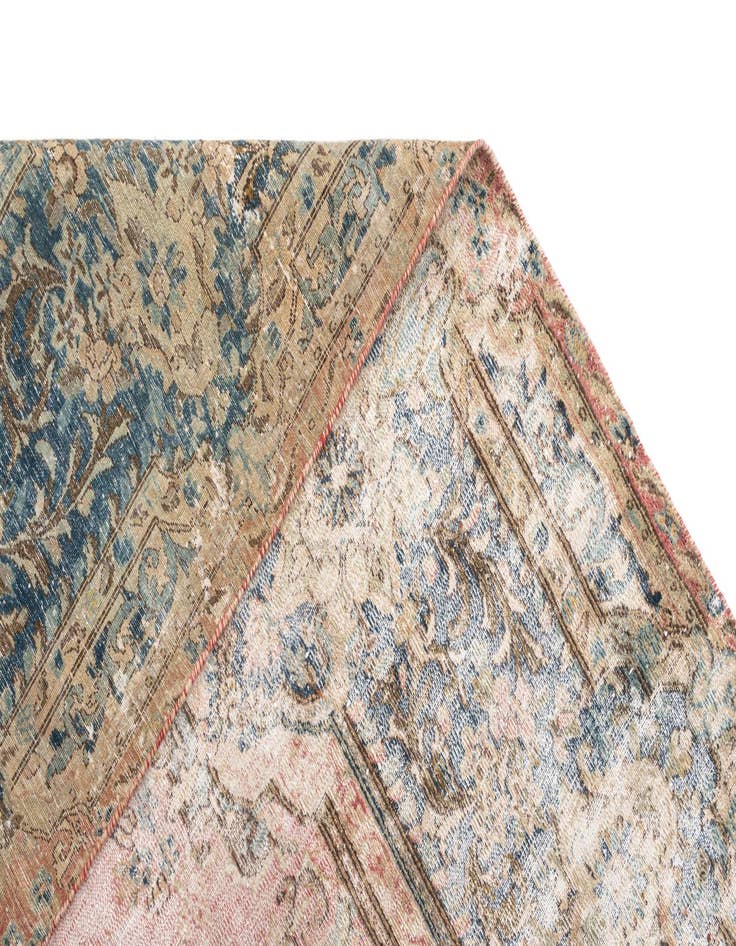 Detail image of  9' 10 x 13' 3 Vintage Royal Wool Rug