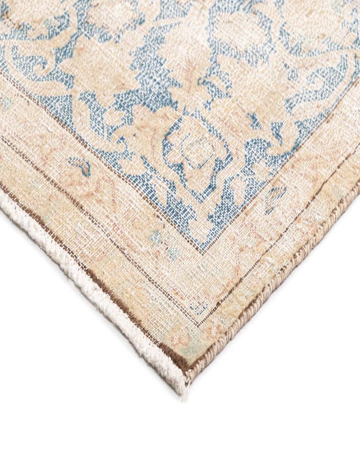 Detail image of  9' 8 x 12' 9 Vintage Royal Wool Rug