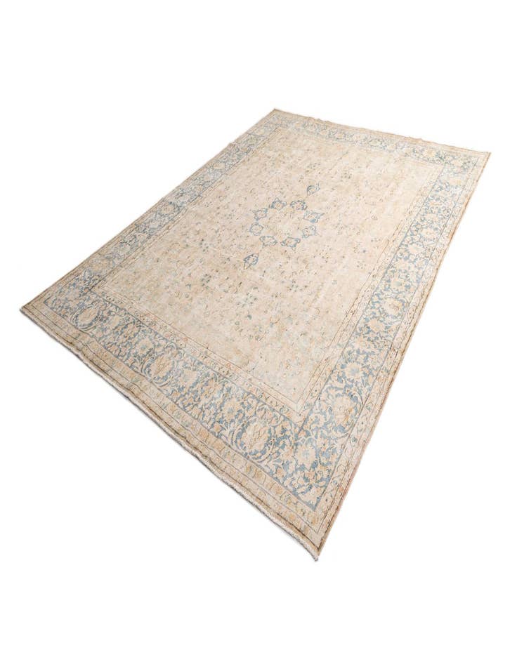 Detail image of  9' 8 x 12' 8 Vintage Royal Wool Rug