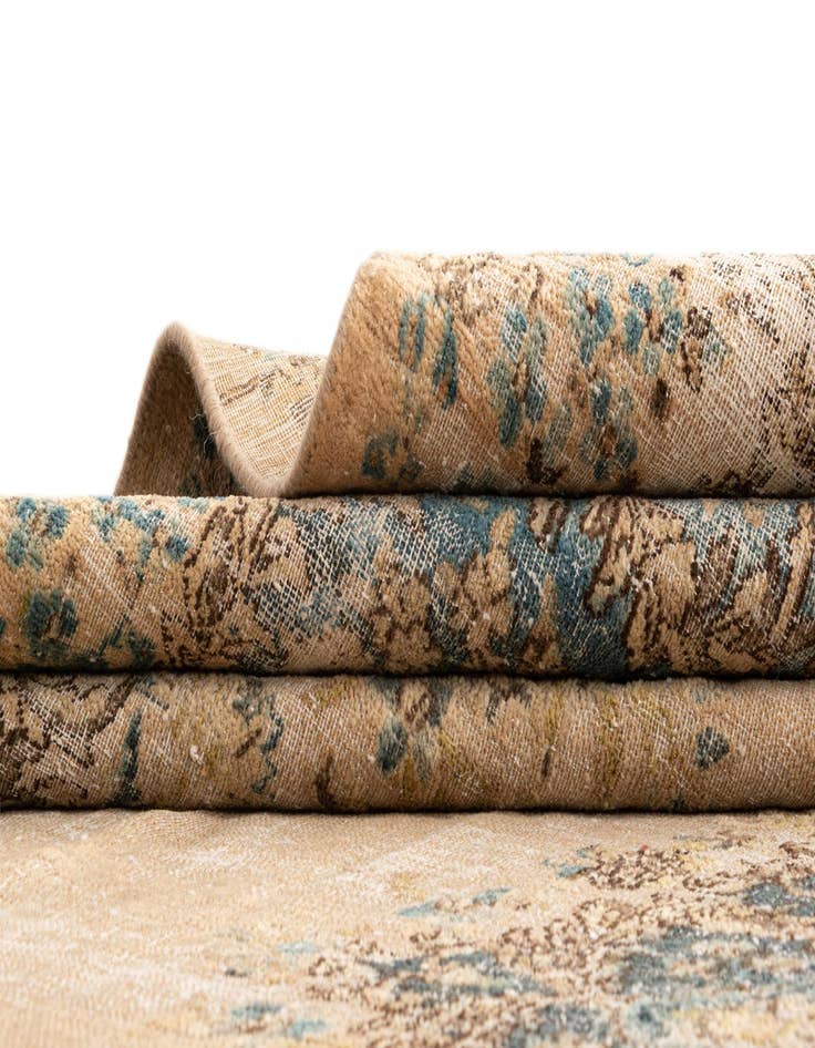 Detail image of  9' 2 x 13' 8 Vintage Royal Wool Rug