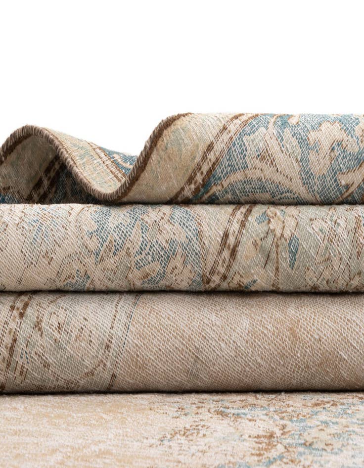 Detail image of  9' 5 x 13' 3 Vintage Royal Wool Rug