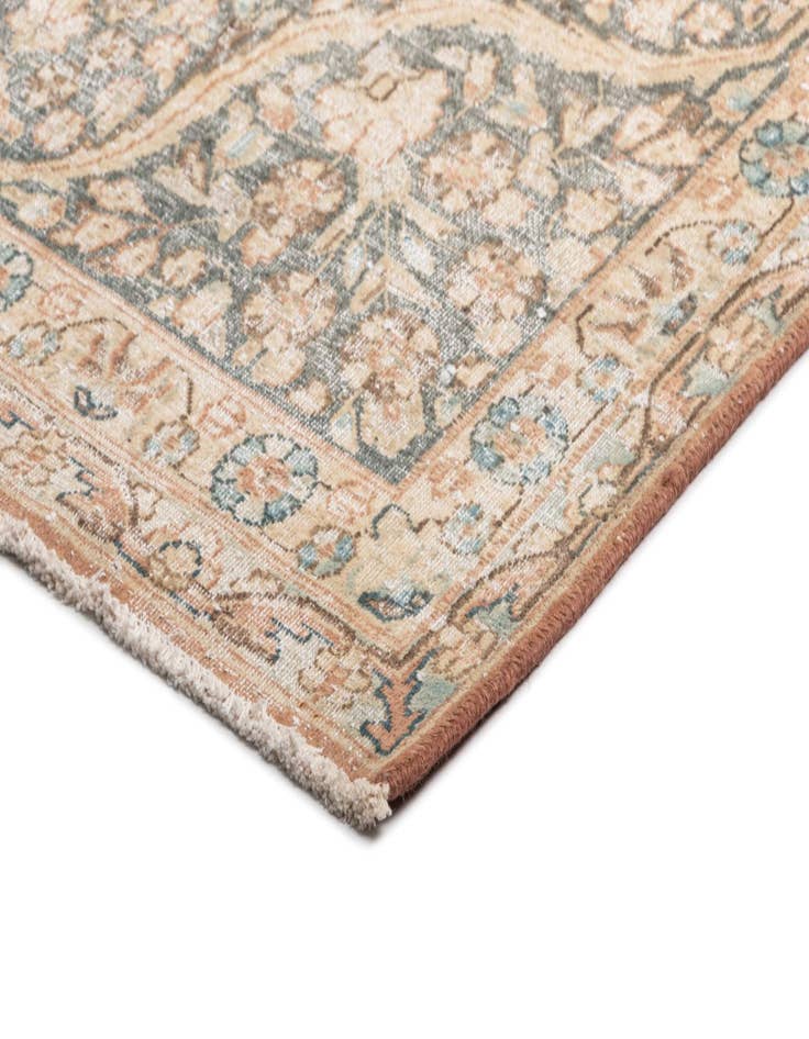 Detail image of  9' 8 x 13' Vintage Royal Wool Rug