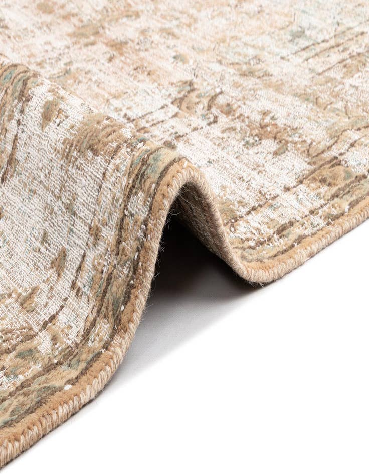 Detail image of  7' x 9' 5 Vintage Royal Wool Rug