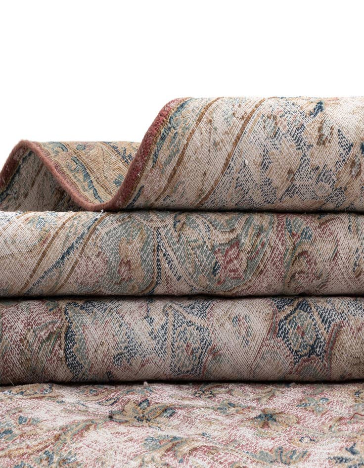 Detail image of  8' x 10' 8 Vintage Royal Wool Rug