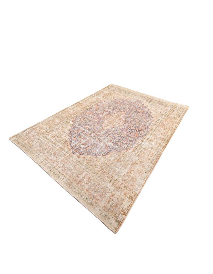 Detail image of  9' 6 x 12' 10 Vintage Royal Wool Rug