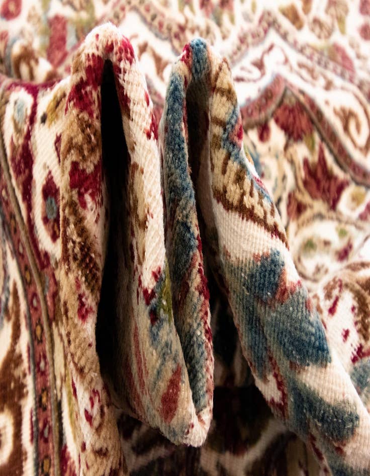 Detail image of  9' 2 x 12' 6 Vintage Royal Wool Rug