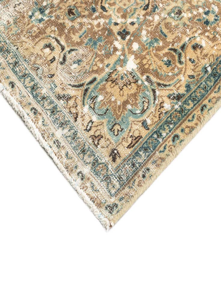 Detail image of  6' 11 x 10' 4 Vintage Royal Rug