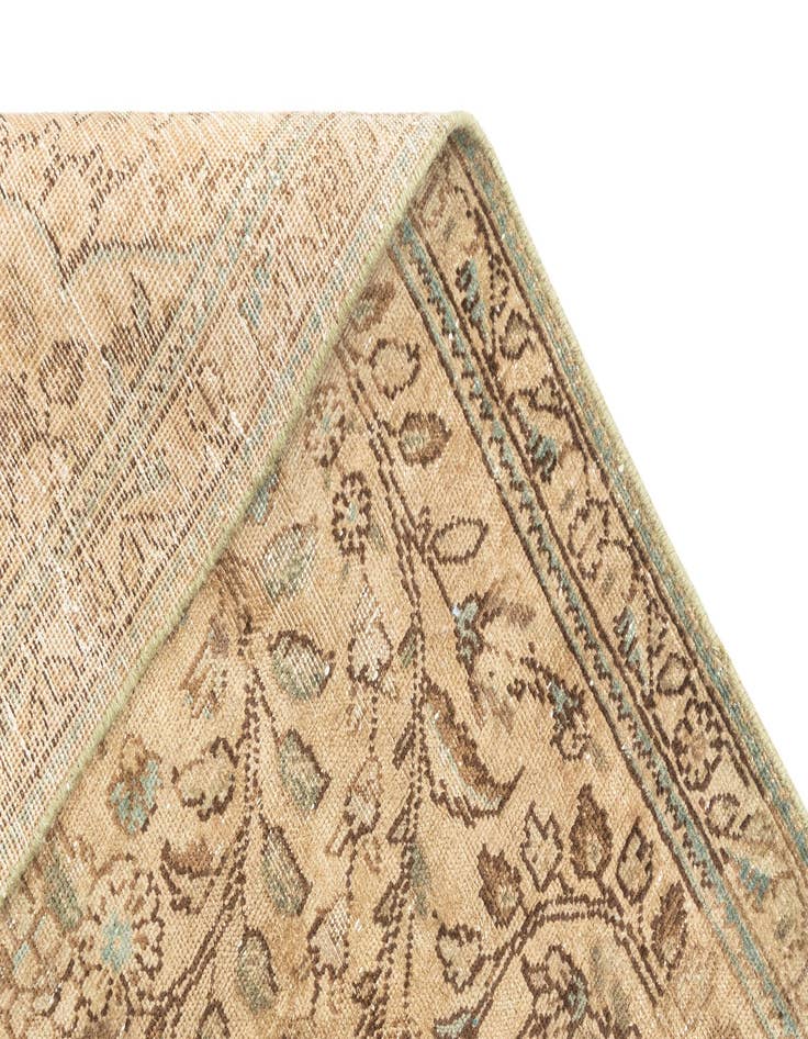 Detail image of  7' 5 x 10' 9 Vintage Royal Rug