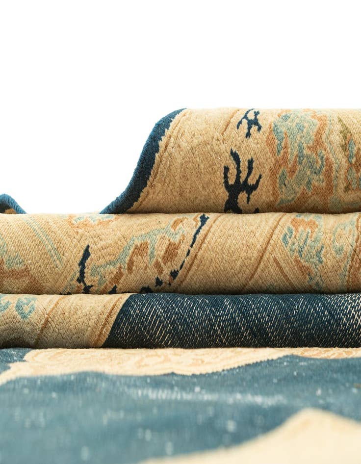 Detail image of  9' 3 x 11' 11 Vintage Royal Rug