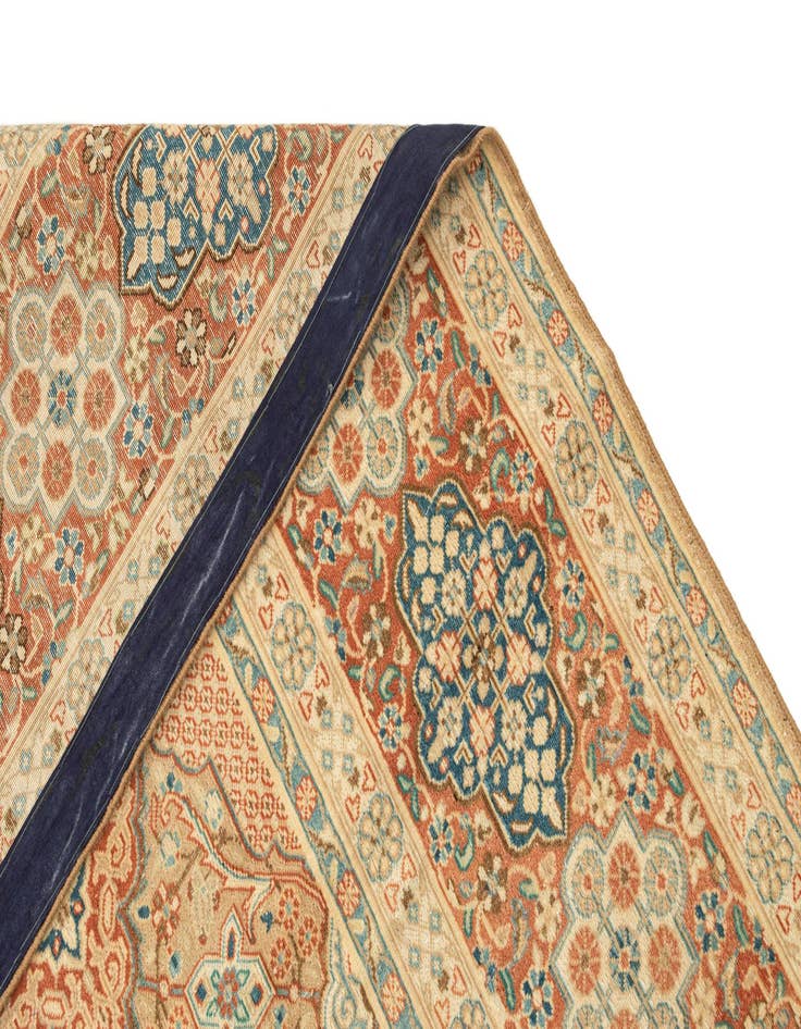 Detail image of  9' 9 x 13' 11 Vintage Royal Rug