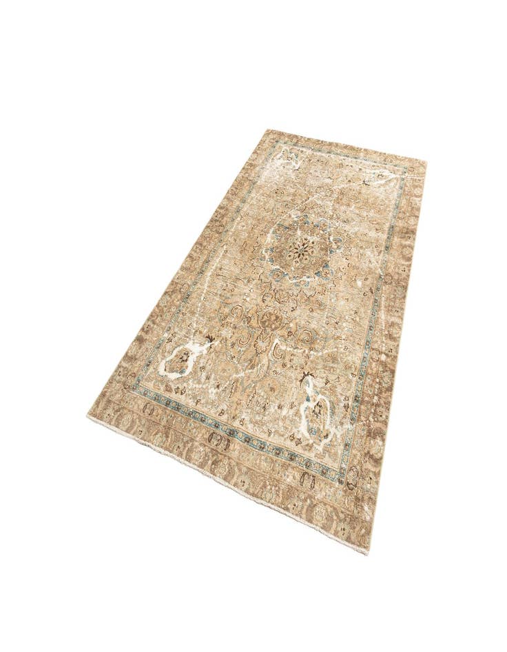 Detail image of  5' 5 x 8' Vintage Rug