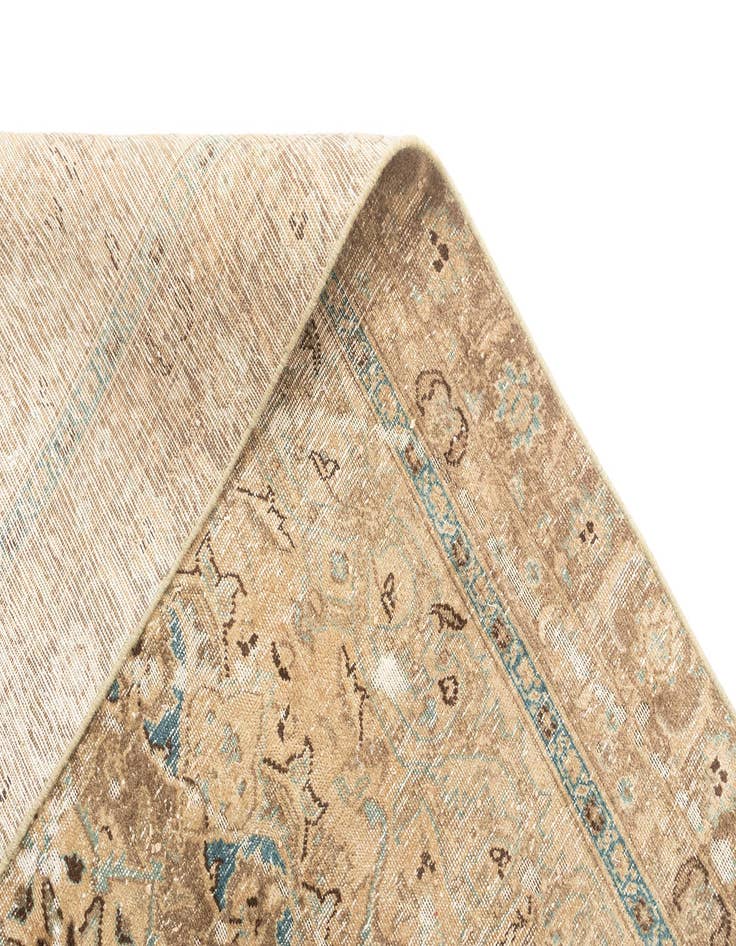 Detail image of  5' 5 x 8' Vintage Rug