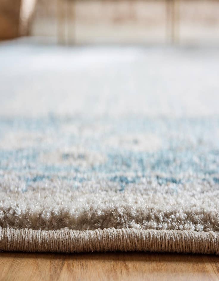 Detail image of  2' x 3' Viola Rug