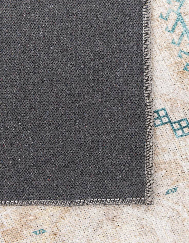 Detail image of  5' x 8' Yara Rug