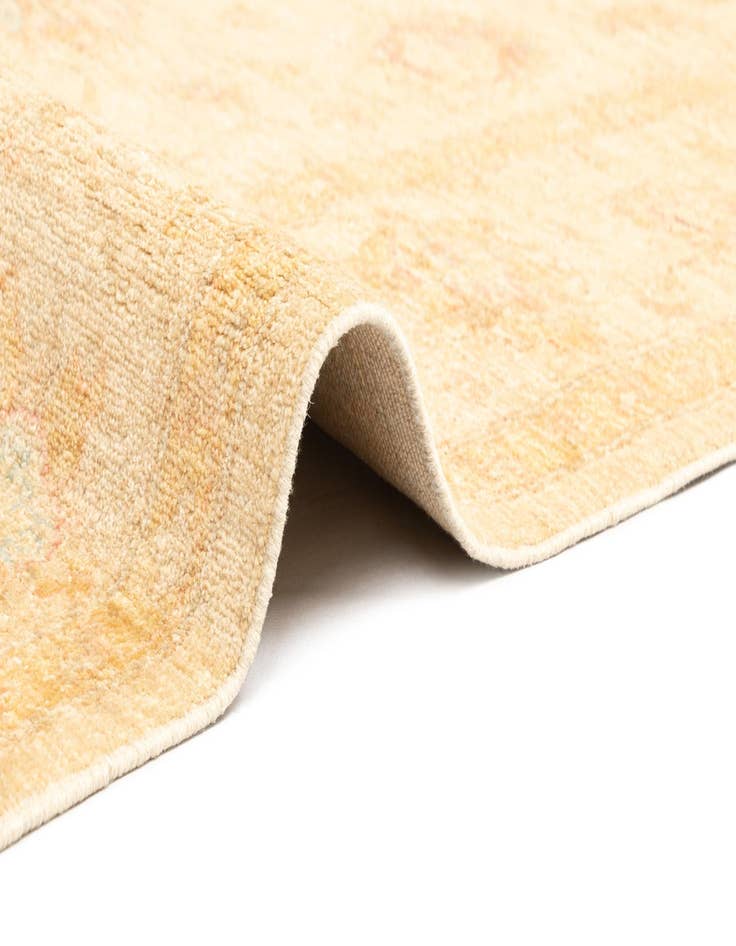 Detail image of  6' 8 x 9' 11 Ziegler Wool Rug