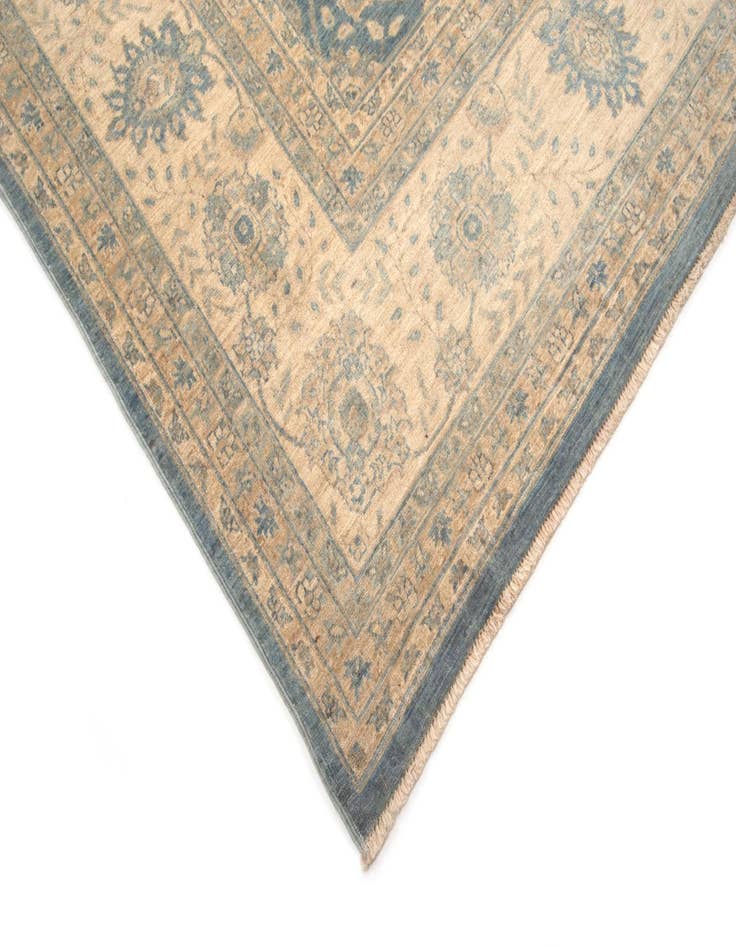 Detail image of  8' 6 x 11' 8 Ziegler Wool Rug
