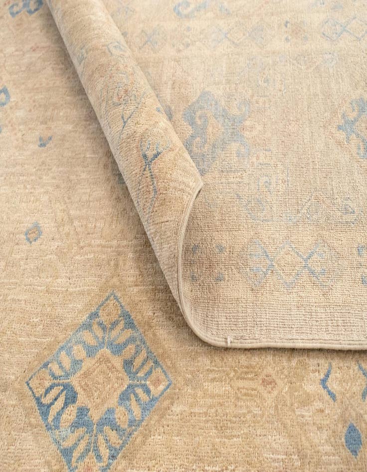 Detail image of  8' 10 x 11' 8 Ziegler Wool Rug