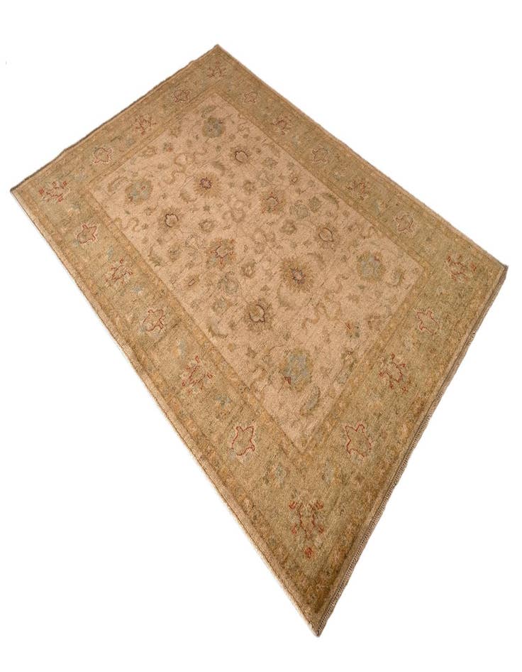 Detail image of  4' 11 x 6' 11 Ziegler Rug