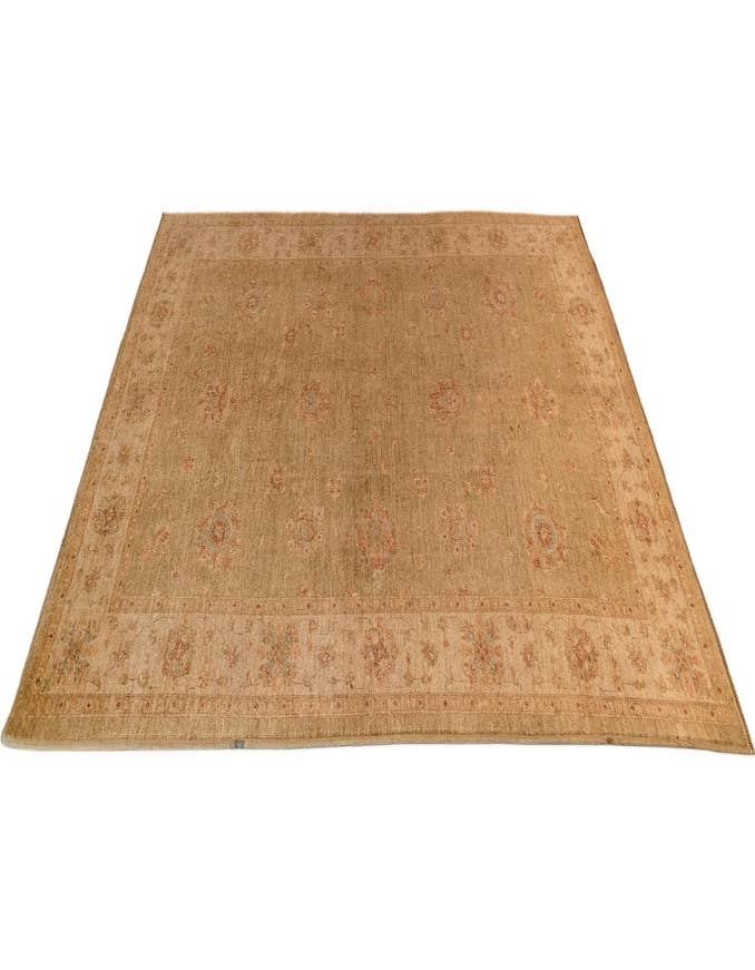 Detail image of  6' 8 x 9' 9 Ziegler Rug