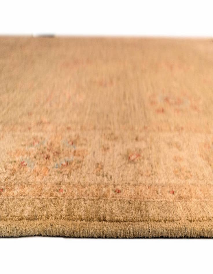 Detail image of  6' 8 x 9' 9 Ziegler Rug