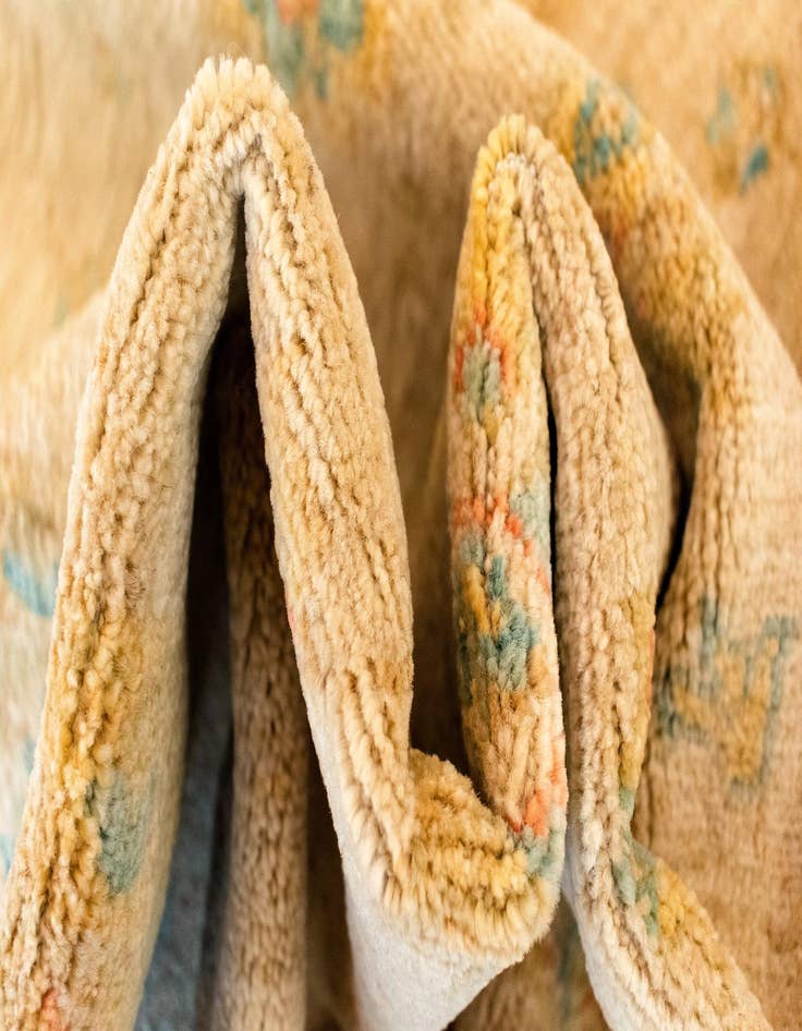 Detail image of  4' 1 x 5' 6 Ziegler Wool Rug